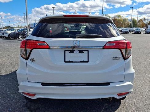 Used 2019 Honda HR-V Touring image 5