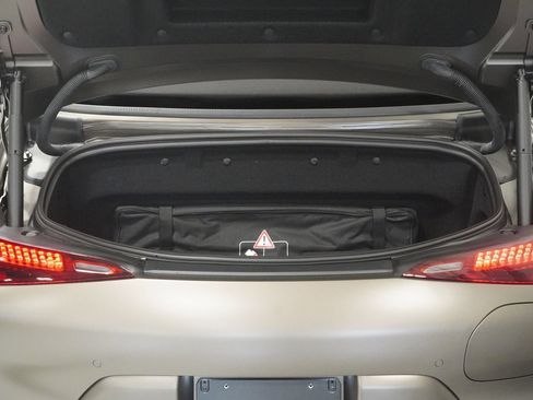 Used 2025 Mercedes-Benz SL 63 AMG S e Performance 4MATIC image 34
