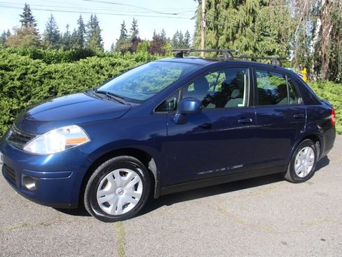 Used 2011 Nissan Versa 1.8 S w/ Plus Pkg FWD image 1