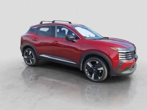New 2026 Nissan Kicks SR w/ Cold Weather Package AWD/4WD image 6