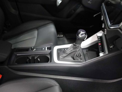 Certified 2025 Audi Q3 2.0T Premium w/ Convenience Package image 20