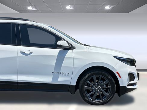 Used 2024 Chevrolet Equinox RS FWD image 34