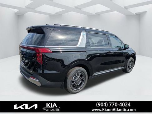 New 2026 Kia Carnival SX FWD image 3