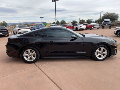 Used 2019 Ford Mustang Coupe image 9