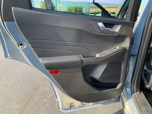 Used 2023 Ford Escape Platinum AWD/4WD image 35
