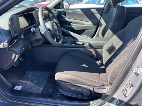 New 2026 Hyundai Elantra SEL Sport Premium image 4