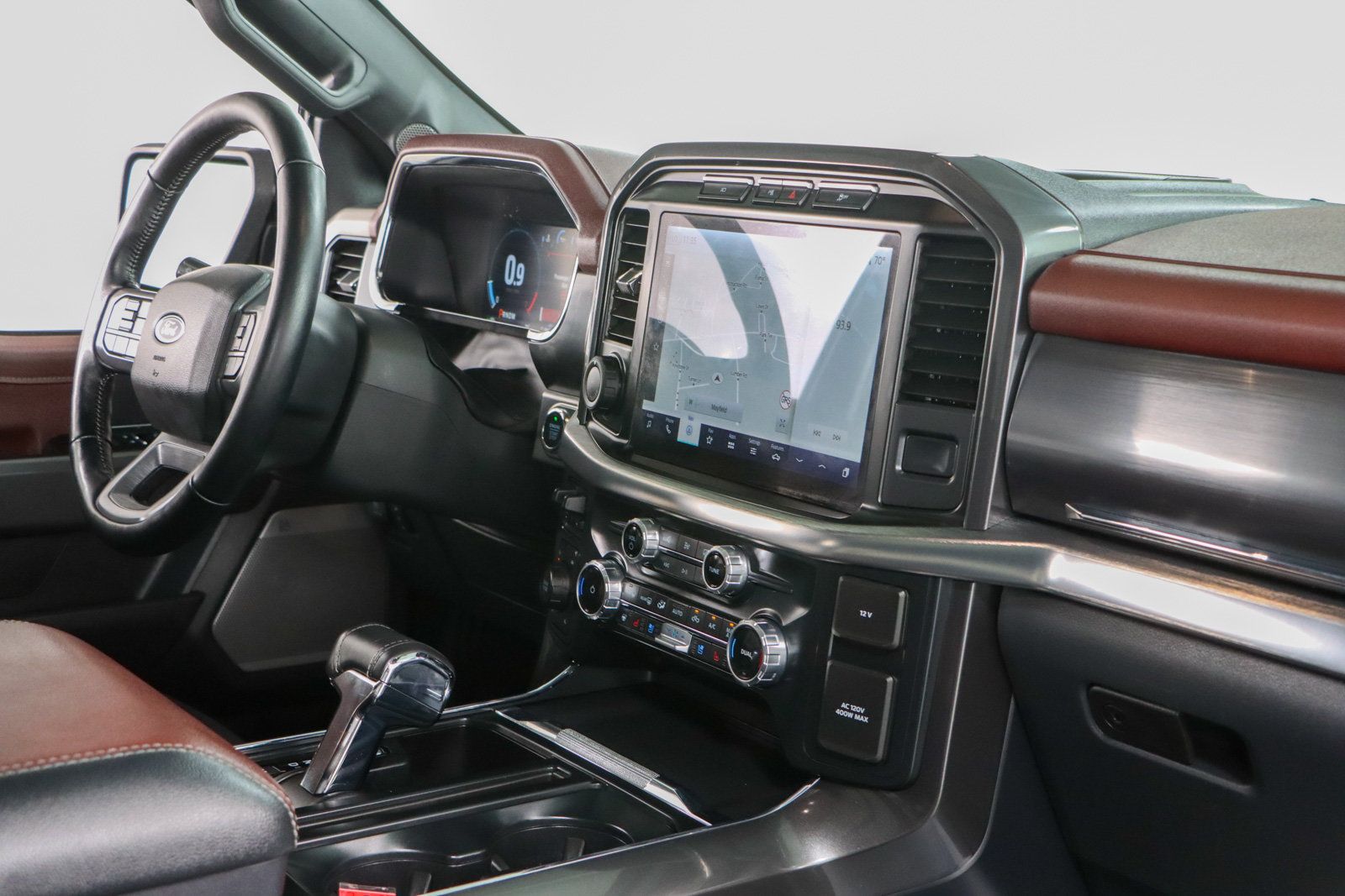 Used 2023 Ford F150 Lariat w/ Equipment Group 502A High AWD/4WD image 28