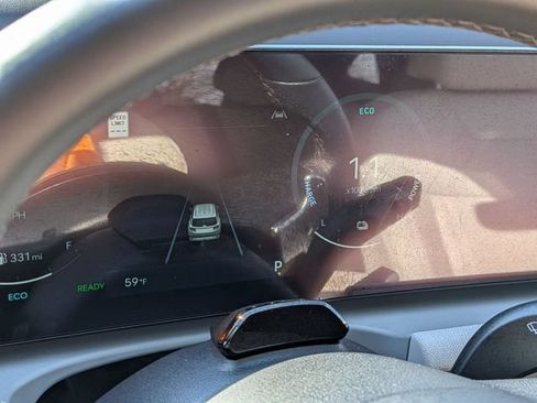 Used 2025 Hyundai Tucson SEL AWD/4WD image 16