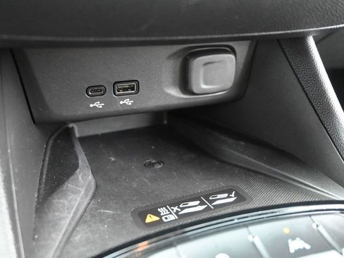 Used 2025 Buick Envista Avenir FWD image 23