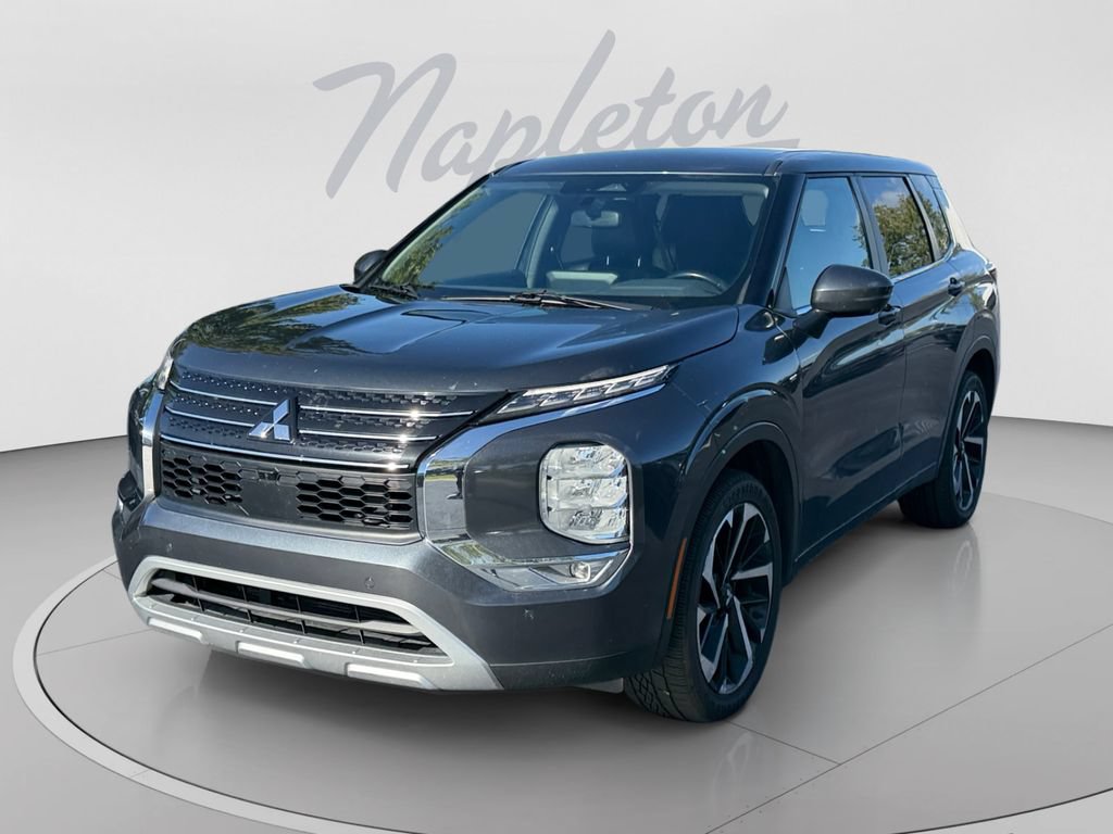 Used 2024 Mitsubishi Outlander SE FWD image 1