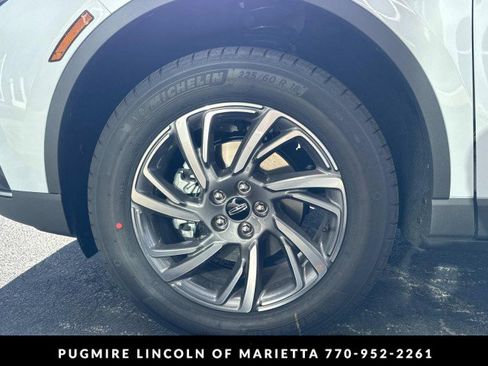 New 2026 Lincoln Corsair Premiere image 11