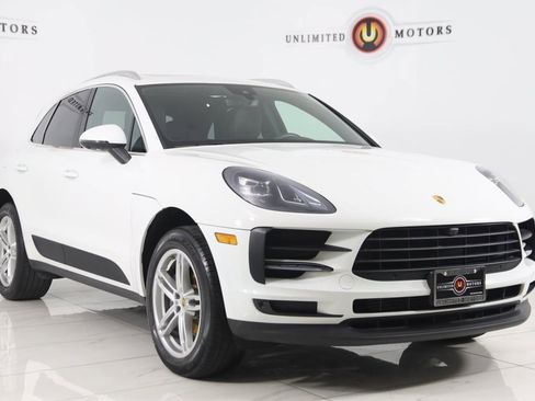 Used 2021 Porsche Macan image 48