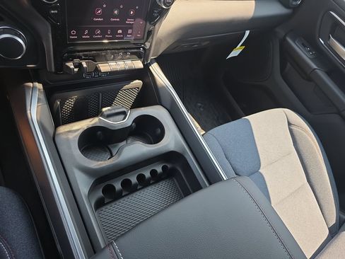 New 2026 RAM 1500 Big Horn AWD/4WD image 23