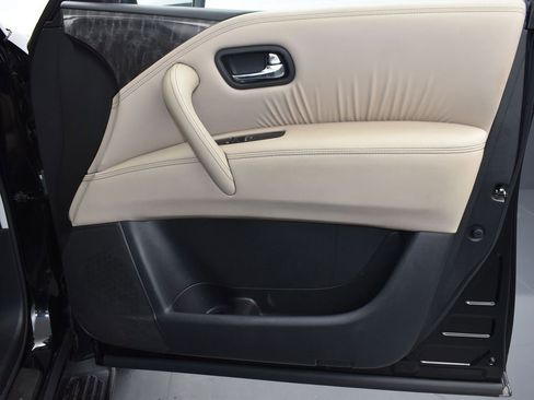 Used 2024 Nissan Armada Platinum w/ Captain's Chairs Package image 22