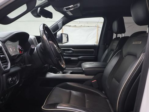Used 2020 RAM 1500 Laramie w/ Sport Appearance Package AWD/4WD image 16