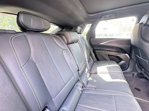 Used 2024 Cadillac Lyriq Sport RWD image 29