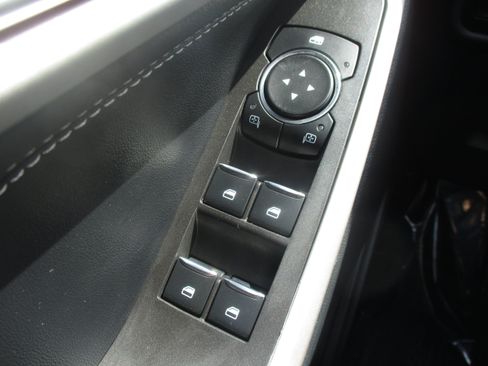 Used 2024 Ford Explorer XLT w/ Equipment Group 202A AWD/4WD image 34