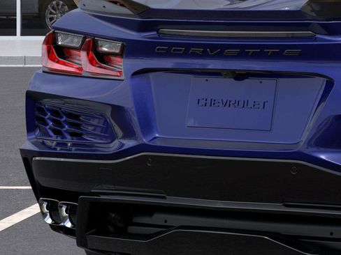New 2025 Chevrolet Corvette E-Ray image 38