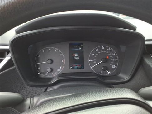 Used 2025 Toyota Corolla LE image 18