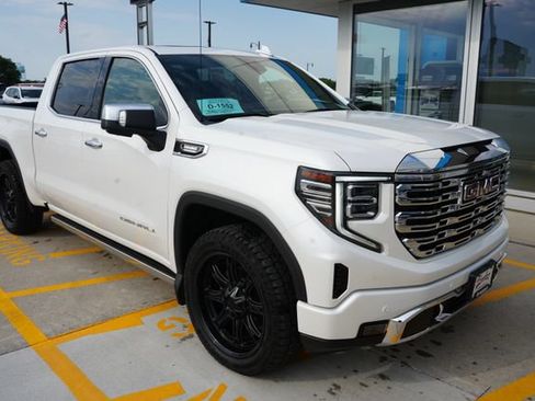 Used 2025 GMC Sierra 1500 Denali w/ Denali Reserve Package AWD/4WD image 31