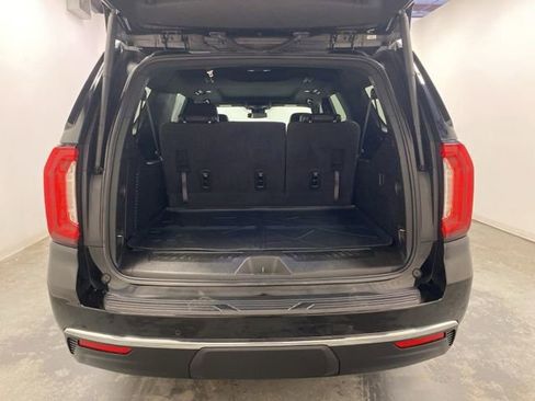 Used 2023 GMC Yukon XL SLT image 30