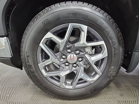 New 2026 GMC Sierra 1500 SLE w/ Preferred Package image 43