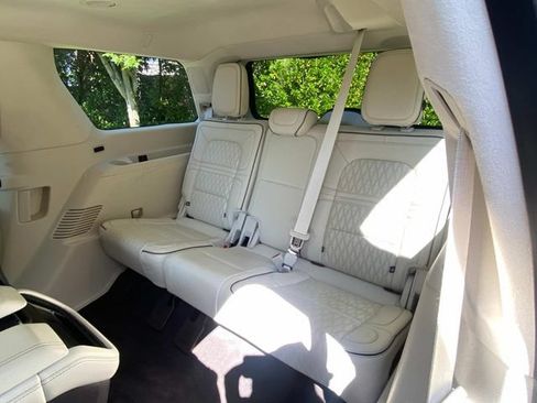 Used 2020 Lincoln Navigator Black Label w/ Cargo Convenience Package AWD/4WD image 10