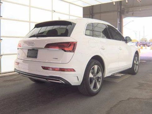 Used 2023 Audi Q5 Prestige AWD/4WD image 2