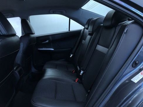 Used 2012 Toyota Camry SE w/ Preferred Accessory Pkg FWD image 21