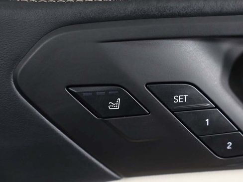 Used 2024 BMW ALPINA XB7 AWD/4WD image 50