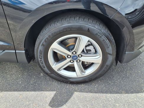 Used 2022 Ford Edge SEL w/ Convenience Package image 7