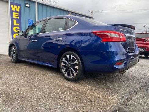 Used 2016 Nissan Sentra SR w/ SR Premium Package image 8