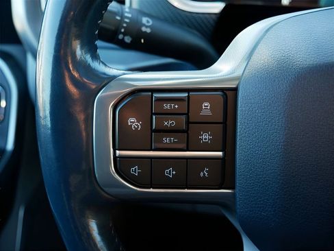 Used 2022 Ford F150 Limited image 19