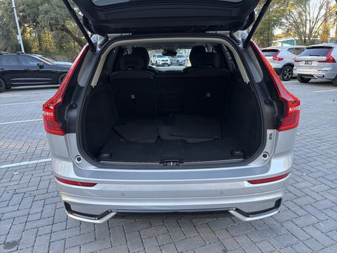 Certified 2025 Volvo XC60 B5 Plus image 10