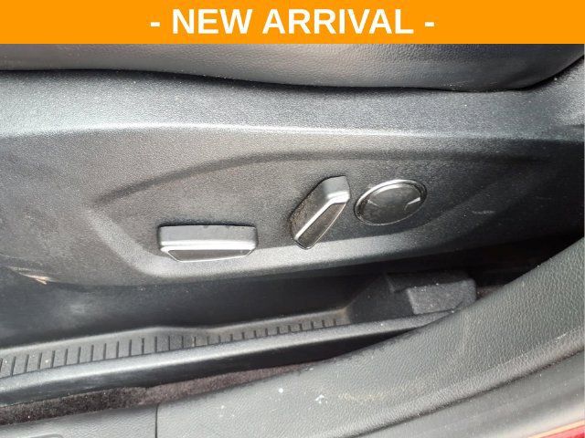 Used 2016 Ford Edge SEL w/ Equipment Group 201A AWD/4WD image 17