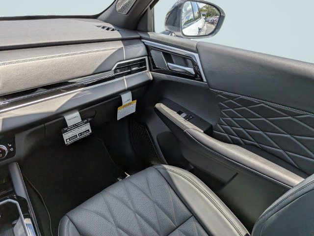 New 2026 Mitsubishi Outlander SEL Black Edition FWD image 17