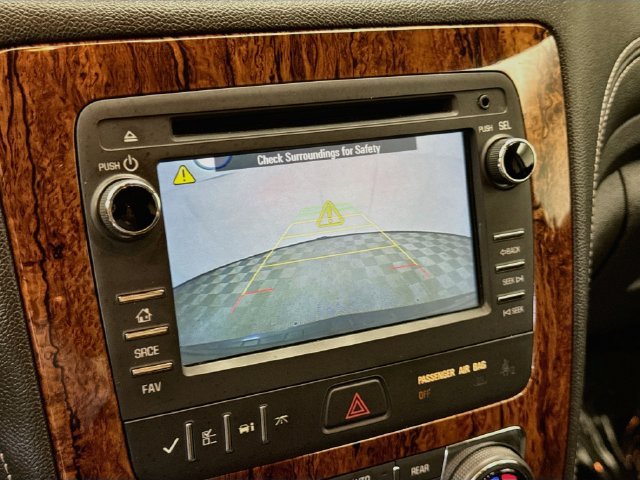 Used 2014 Chevrolet Traverse LT FWD image 13