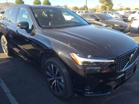 Used 2025 Volvo XC60 B5 Plus AWD/4WD image 1