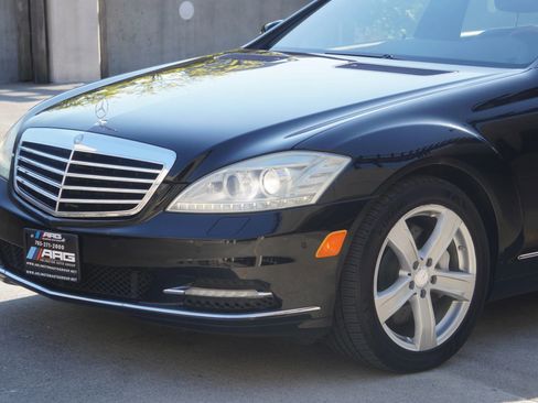Used 2010 Mercedes-Benz S 550 4MATIC image 15
