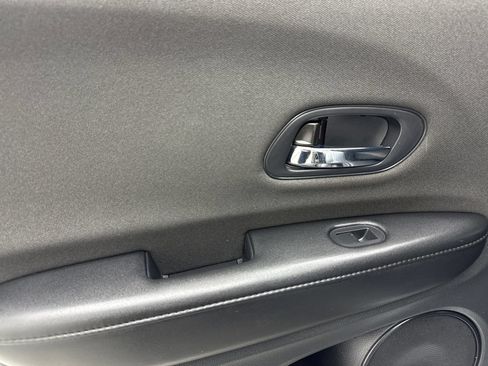 Used 2022 Honda HR-V Sport image 35