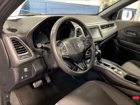 Used 2021 Honda HR-V Sport image 8