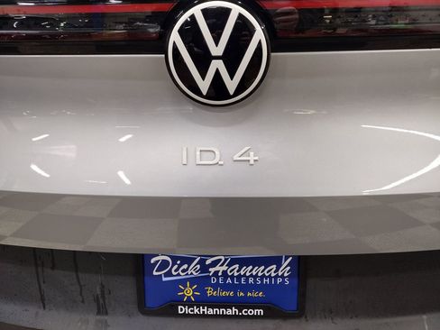 Used 2021 Volkswagen ID.4 Pro S w/ Gradient Package image 15