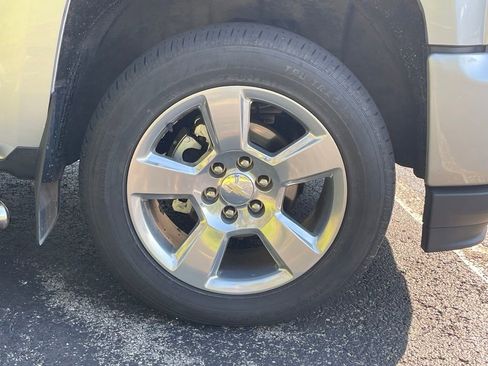 Used 2018 Chevrolet Silverado 1500 LT w/ All Star Edition AWD/4WD image 10
