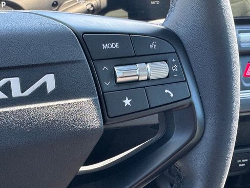 Certified 2025 Kia K4 EX image 17