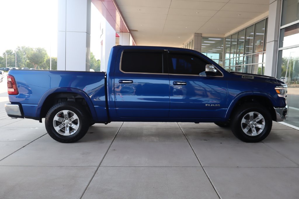 Used 2019 RAM 1500 Laramie AWD/4WD image 10