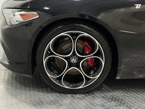Used 2022 Alfa Romeo Giulia Ti AWD/4WD image 35