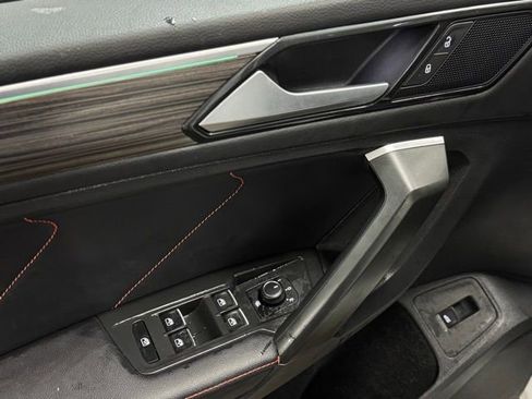 Used 2024 Volkswagen Tiguan Wolfsburg Edition image 13