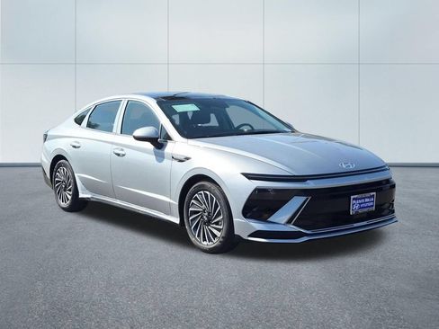 New 2026 Hyundai Sonata SEL FWD image 8