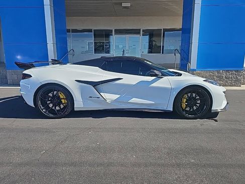 New 2026 Chevrolet Corvette Z06 w/ Stealth Interior Trim Package image 2