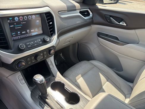 Used 2018 GMC Acadia SLT FWD image 20
